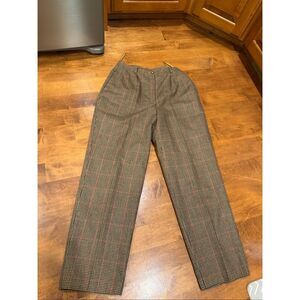 Woman’s vintage Preston & York wool blend pants made in the Ukraine size 8